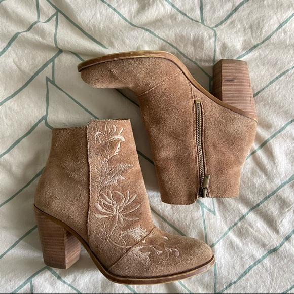 Lucky Brand Shoes - Lucky Brand Eleanor Booties